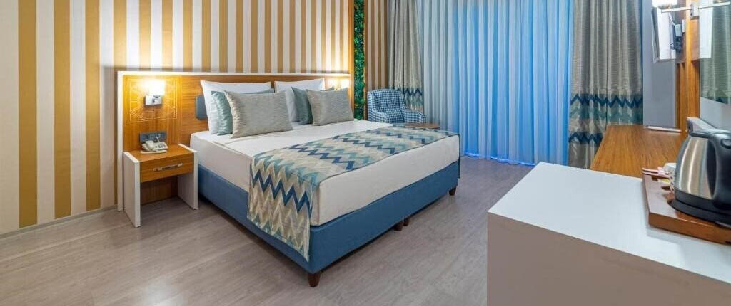 Lonicera Premium Hotel 01