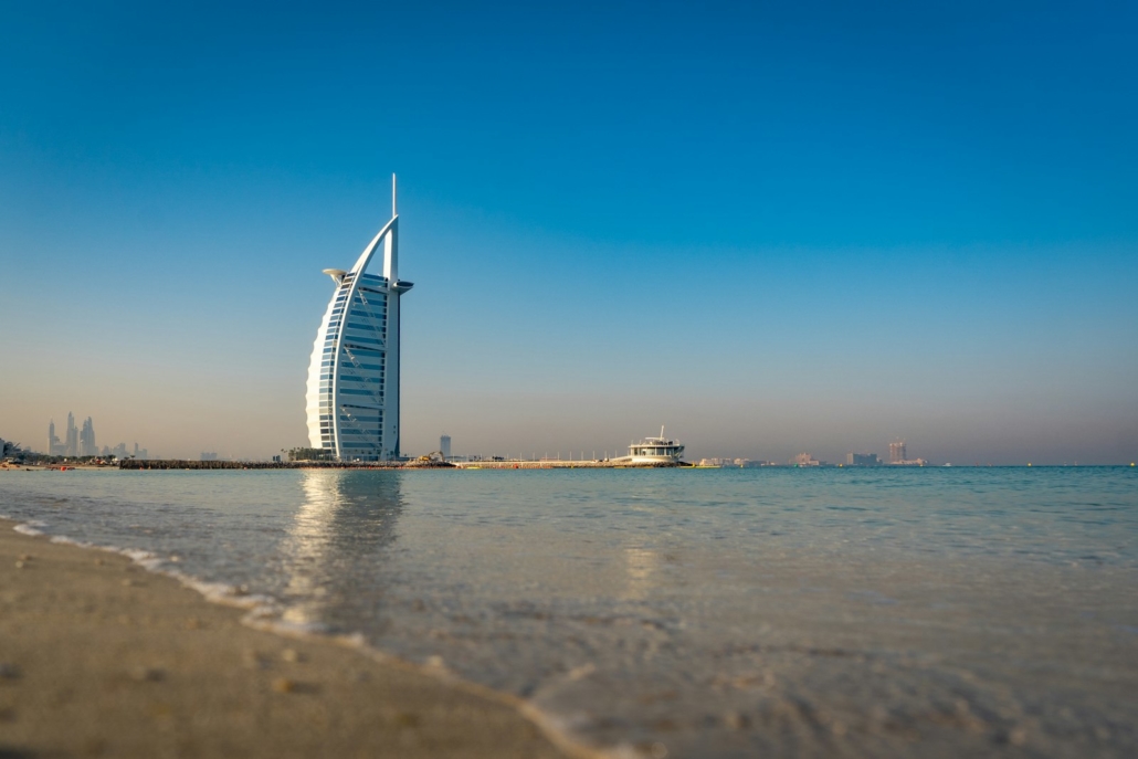 Hotelul Burj Al Arab și plaja din Dubai, Emiratele Arabe Unite